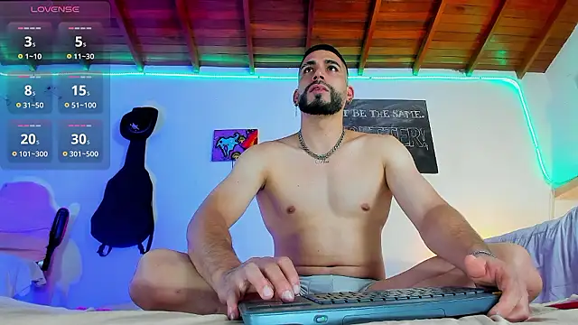 Snapshot of RyanCarter_ chatting on December 2, 2024, 3:25 pm RyanCarter  online show from December 2, 2024, 3:25 pm