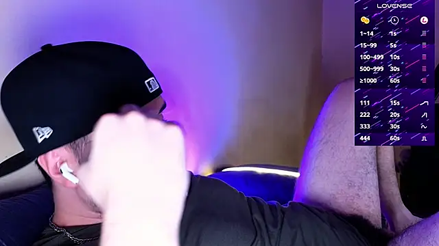 Snapshot of DominantTheo chatting on January 5, 2025, 3:11 am DominantTheo online show from January 5, 2025, 3:11 am