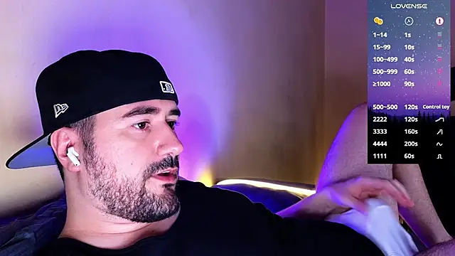 Snapshot of DominantTheo chatting on February 24, 2025, 2:19 am DominantTheo online show from February 24, 2025, 2:19 am