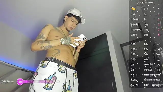 Snapshot of zack_isaac777 chatting on March 6, 2025, 9:09 pm zack isaac777 online show from March 6, 2025, 9:09 pm