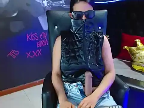 Snapshot of VALERY_MEER chatting on December 2, 2024, 3:03 pm VALERY MEER online show from December 2, 2024, 3:03 pm