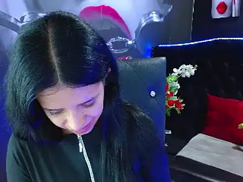 Snapshot of VALERY_MEER chatting on December 5, 2024, 11:38 am VALERY MEER online show from December 5, 2024, 11:38 am