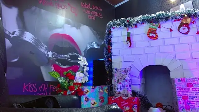 Snapshot of VALERY_MEER chatting on December 23, 2024, 6:05 pm VALERY MEER online show from December 23, 2024, 6:05 pm