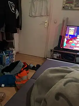 Snapshot of David19932908 chatting on December 9, 2024, 8:23 pm David19932908 online show from December 9, 2024, 8:23 pm