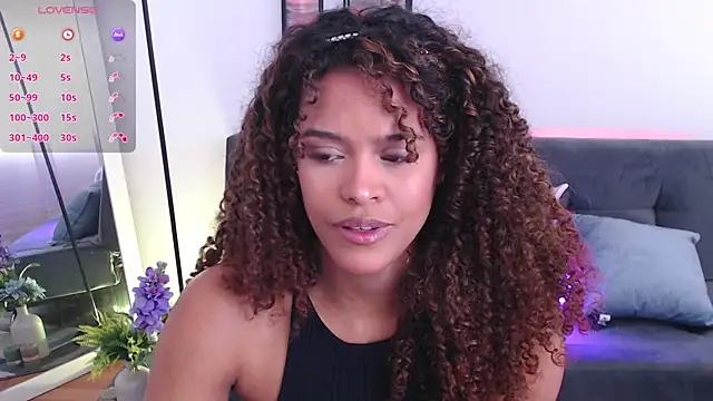 Snapshot of Amelia_bss chatting on January 9, 2025, 4:49 pm Amelia bss online show from January 9, 2025, 4:49 pm