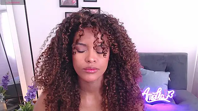 Snapshot of Amelia_bss chatting on January 21, 2025, 1:54 pm Amelia bss online show from January 21, 2025, 1:54 pm