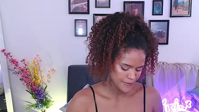 Snapshot of Amelia_bss chatting on March 18, 2025, 7:53 pm Amelia bss online show from March 18, 2025, 7:53 pm