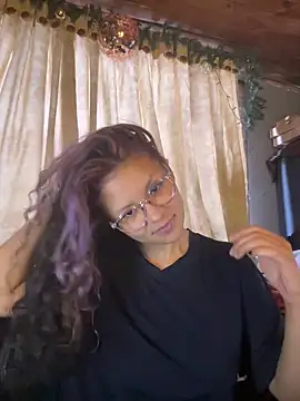 Snapshot of Hathorlove chatting on January 24, 2025, 6:14 pm Hathorlove online show from January 24, 2025, 6:14 pm