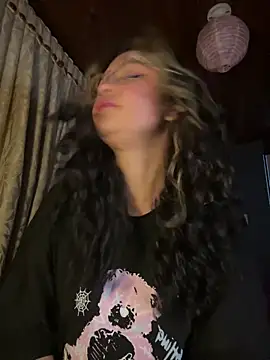 Snapshot of Hathorlove chatting on September 13, 2025, 12:21 am Hathorlove online show from September 13, 2025, 12:21 am