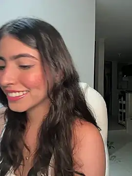 Snapshot of Gaby_zahir_ chatting on December 5, 2024, 12:41 am Gaby zahir  online show from December 5, 2024, 12:41 am