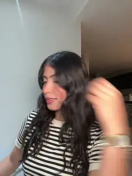 Snapshot of Gaby_zahir_ chatting on January 10, 2025, 12:06 am Gaby zahir  online show from January 10, 2025, 12:06 am