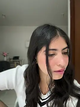 Snapshot of Gaby_zahir_ chatting on March 12, 2025, 9:34 am Gaby zahir  online show from March 12, 2025, 9:34 am