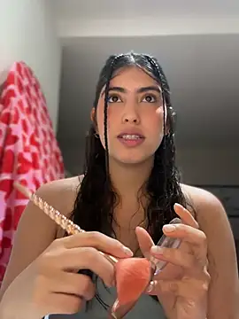 Snapshot of Gaby_zahir_ chatting on March 15, 2025, 9:41 am Gaby zahir  online show from March 15, 2025, 9:41 am