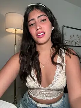 Snapshot of Gaby_zahir_ chatting on March 19, 2025, 12:45 pm Gaby zahir  online show from March 19, 2025, 12:45 pm