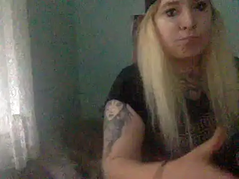 Snapshot of alexabunni chatting on October 8, 2025, 1:20 pm alexabunni online show from October 8, 2025, 1:20 pm