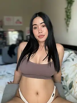 Snapshot of JazzieXo chatting on December 9, 2024, 9:26 pm JazzieXo online show from December 9, 2024, 9:26 pm