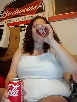 Snapshot of MissMagicMushroom chatting on October 28, 2025, 9:13 am MissMagicMushroom online show from October 28, 2025, 9:13 am