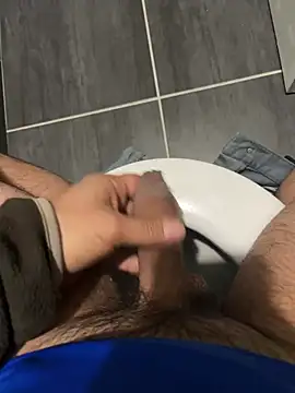 Snapshot of mattexhibe chatting on March 8, 2025, 11:18 pm mattexhibe online show from March 8, 2025, 11:18 pm