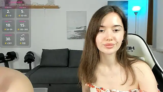 Snapshot of PollyFlame chatting on January 22, 2025, 9:43 pm PollyFlame online show from January 22, 2025, 9:43 pm
