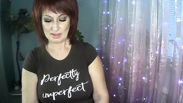 Snapshot of Faraira17 chatting on October 20, 2025, 4:35 am Faraira17 online show from October 20, 2025, 4:35 am