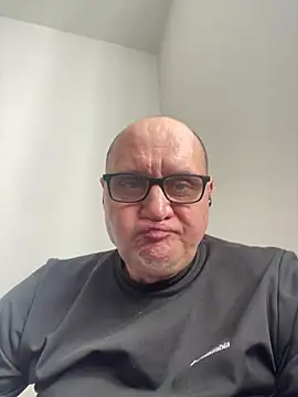 Snapshot of vanjbi45 chatting on February 16, 2025, 10:54 am vanjbi45 online show from February 16, 2025, 10:54 am