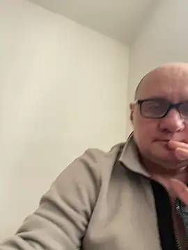 Snapshot of vanjbi45 chatting on February 21, 2025, 8:51 am vanjbi45 online show from February 21, 2025, 8:51 am