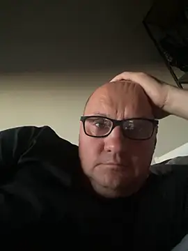 Snapshot of vanjbi45 chatting on October 4, 2025, 5:11 pm vanjbi45 online show from October 4, 2025, 5:11 pm