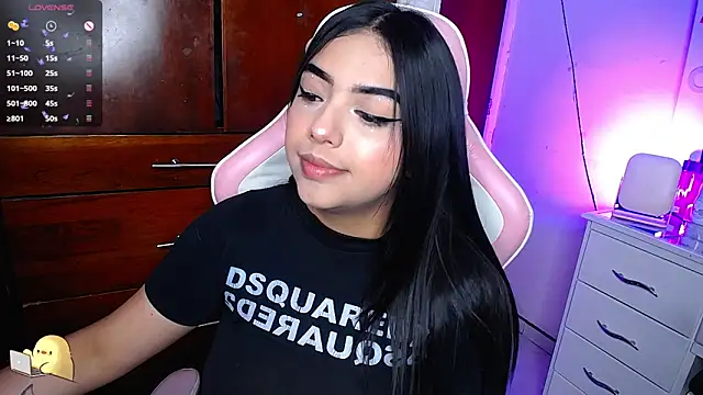 Snapshot of eva_six chatting on December 4, 2024, 8:29 pm eva six online show from December 4, 2024, 8:29 pm