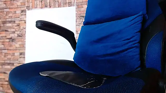 Snapshot of Jhons_velez chatting on October 6, 2025, 6:49 pm Jhons velez online show from October 6, 2025, 6:49 pm