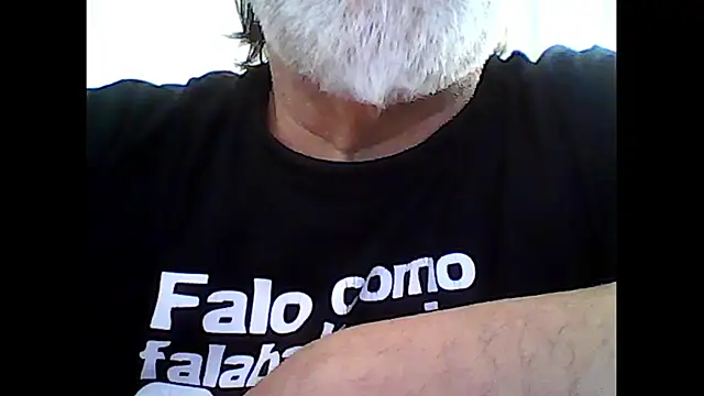 Snapshot of xcimeru chatting on October 6, 2025, 2:14 pm xcimeru online show from October 6, 2025, 2:14 pm