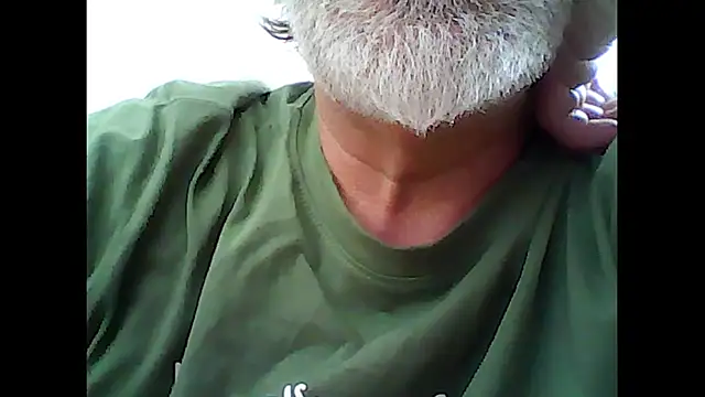 Snapshot of xcimeru chatting on October 21, 2025, 1:34 pm xcimeru online show from October 21, 2025, 1:34 pm