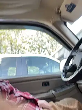 Snapshot of Themechanic420 chatting on January 16, 2025, 7:20 pm Themechanic420 online show from January 16, 2025, 7:20 pm