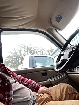 Snapshot of Themechanic420 chatting on January 28, 2025, 2:10 pm Themechanic420 online show from January 28, 2025, 2:10 pm