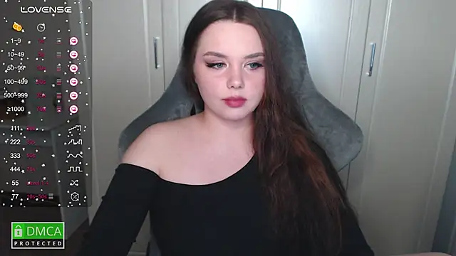 Snapshot of aliice_cutie chatting on February 19, 2025, 8:41 pm aliice cutie online show from February 19, 2025, 8:41 pm