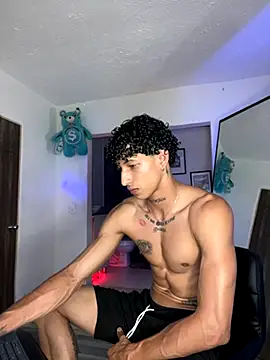 Snapshot of mike_casseano chatting on October 30, 2025, 3:08 am mike casseano online show from October 30, 2025, 3:08 am