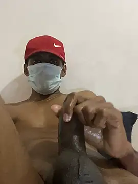 Snapshot of YomalBBC chatting on February 5, 2025, 8:04 pm YomalBBC online show from February 5, 2025, 8:04 pm