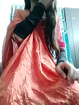 Snapshot of Noor_Darliing chatting on January 12, 2025, 2:52 pm Noor Darliing online show from January 12, 2025, 2:52 pm