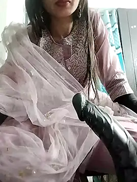 Snapshot of Noor_Darliing chatting on January 21, 2025, 9:15 pm Noor Darliing online show from January 21, 2025, 9:15 pm