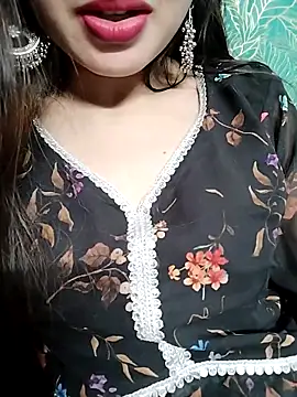 Snapshot of Noor_Darliing chatting on February 12, 2025, 6:30 pm Noor Darliing online show from February 12, 2025, 6:30 pm