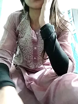 Snapshot of Noor_Darliing chatting on March 5, 2025, 9:37 pm Noor Darliing online show from March 5, 2025, 9:37 pm