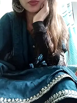 Snapshot of Noor_Darliing chatting on March 7, 2025, 3:28 pm Noor Darliing online show from March 7, 2025, 3:28 pm