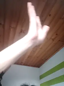 Snapshot of Victor-and-shelly chatting on February 14, 2025, 5:57 pm Victor-and-shelly online show from February 14, 2025, 5:57 pm