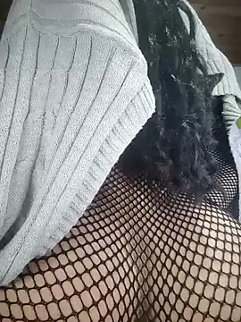 Snapshot of Victor-and-shelly chatting on February 16, 2025, 6:43 pm Victor-and-shelly online show from February 16, 2025, 6:43 pm