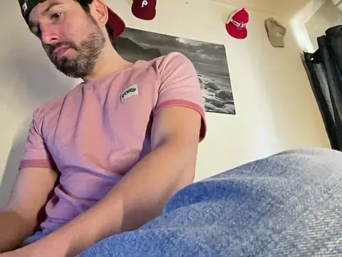 Snapshot of hotraillX chatting on February 15, 2025, 6:23 pm hotraillX online show from February 15, 2025, 6:23 pm