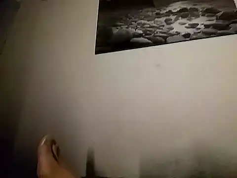 Snapshot of hotraillX chatting on March 5, 2025, 8:21 pm hotraillX online show from March 5, 2025, 8:21 pm