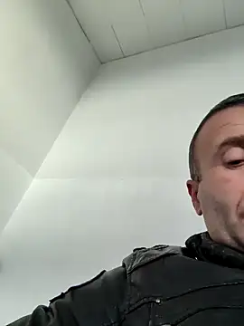 Snapshot of muscularsexy chatting on December 12, 2024, 2:00 pm muscularsexy online show from December 12, 2024, 2:00 pm