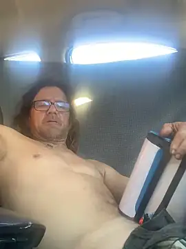 Snapshot of Likewise chatting on January 2, 2025, 6:56 pm Likewise online show from January 2, 2025, 6:56 pm