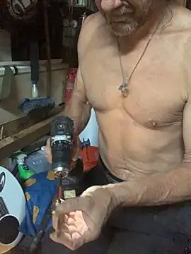 Snapshot of Likewise chatting on September 16, 2025, 5:03 pm Likewise online show from September 16, 2025, 5:03 pm