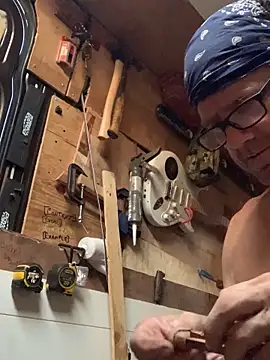 Snapshot of Likewise chatting on September 23, 2025, 4:04 am Likewise online show from September 23, 2025, 4:04 am