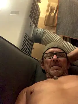 Snapshot of Likewise chatting on September 24, 2025, 5:00 am Likewise online show from September 24, 2025, 5:00 am